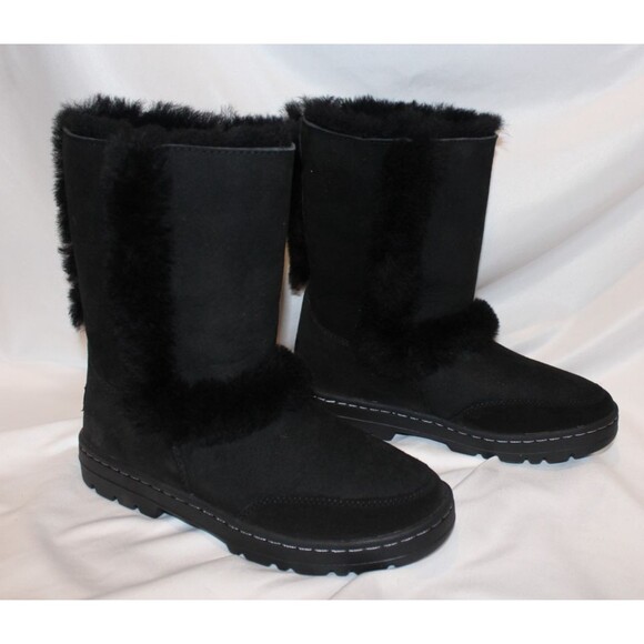 NIB UGG Women's Classic Short Sundance Revival Black Suede Boots‎ NIB 6 - Picture 1 of 6
